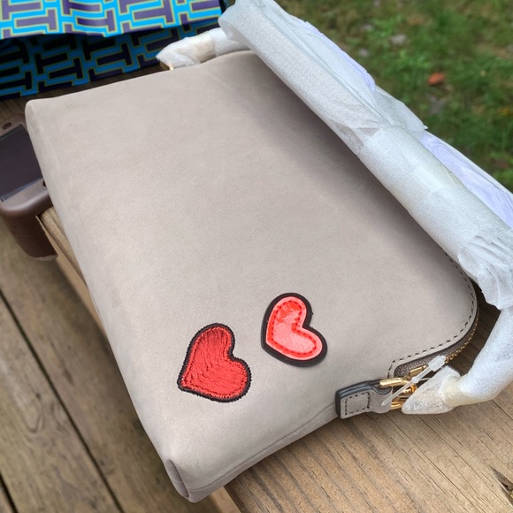 Authentic Tory Burch Suede Peace Embellished Crosb - Picture 4 of 8